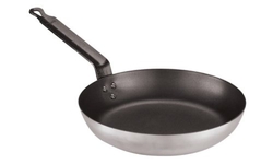 PÁNEV  S OCHR.VRSTVOU, HLINÍKOVÁ, KOVOVÉ DRŽADLO, průměr 28 cm