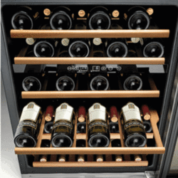 VINOTÉKA SALENTO - 51 LÁHVÍ