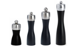 MLÝNEK NA SŮL, zn. PEUGEOT - FIDJI výška 20 cm, černá matná