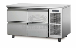 Coldline Chladící stůl TP13/4M s deskou bez zadního lemu